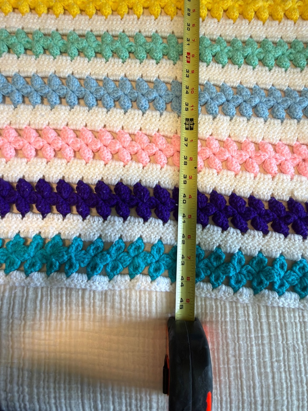 Vintage Handmade Baby crocheted blanket - Picture 6 of 6